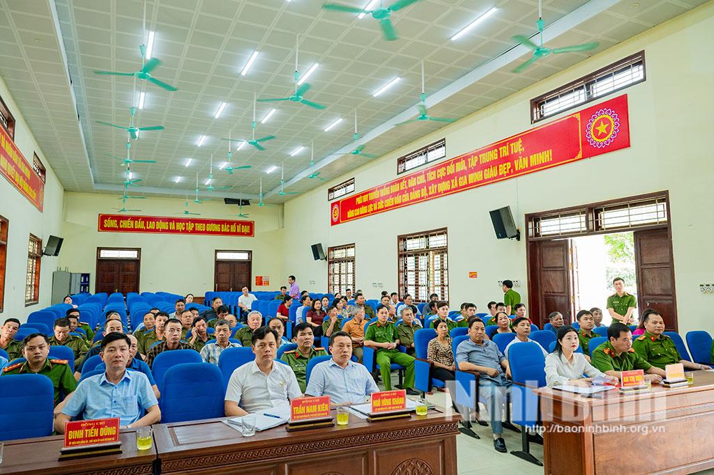 Các đại biểu dự hội nghị.