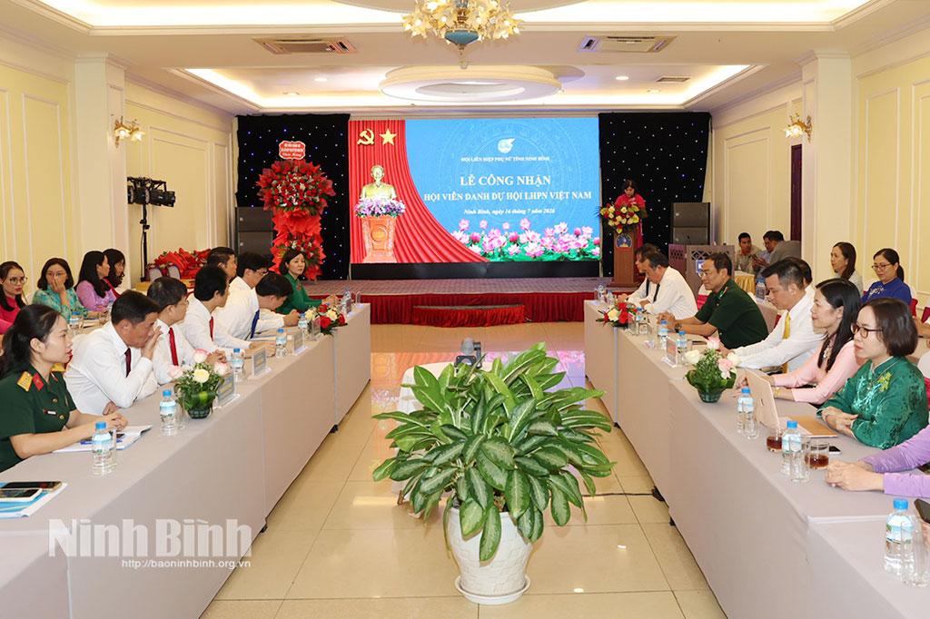 Quang cảnh buổi Lễ công nhận hội viên danh dự Hội LHPN Việt Nam.
