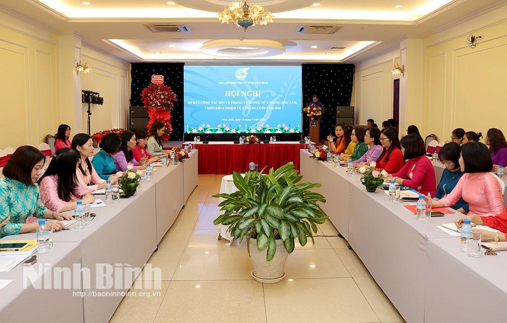 Quang cảnh hội nghị.