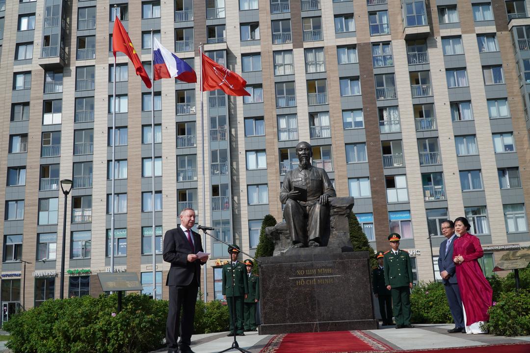 Thống đốc St. Petersburg A.Beglov phát biểu tại buổi lễ.