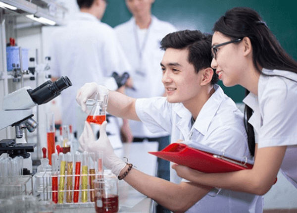 Sinh viên ngành Y - Dược. (Ảnh minh hoạ)