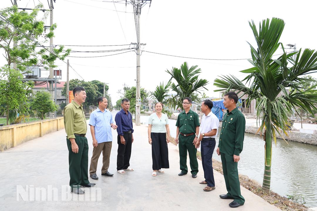 Hội CCB xã Cát Thành tuyên truyền, vận động nhân dân tham gia xây dựng nông thôn mới.