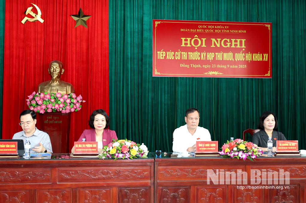 Các ĐBQH tỉnh Ninh Bình chủ trì buổi tiếp xúc cử tri trước Kỳ họp thứ 10, Quốc hội khóa XV.