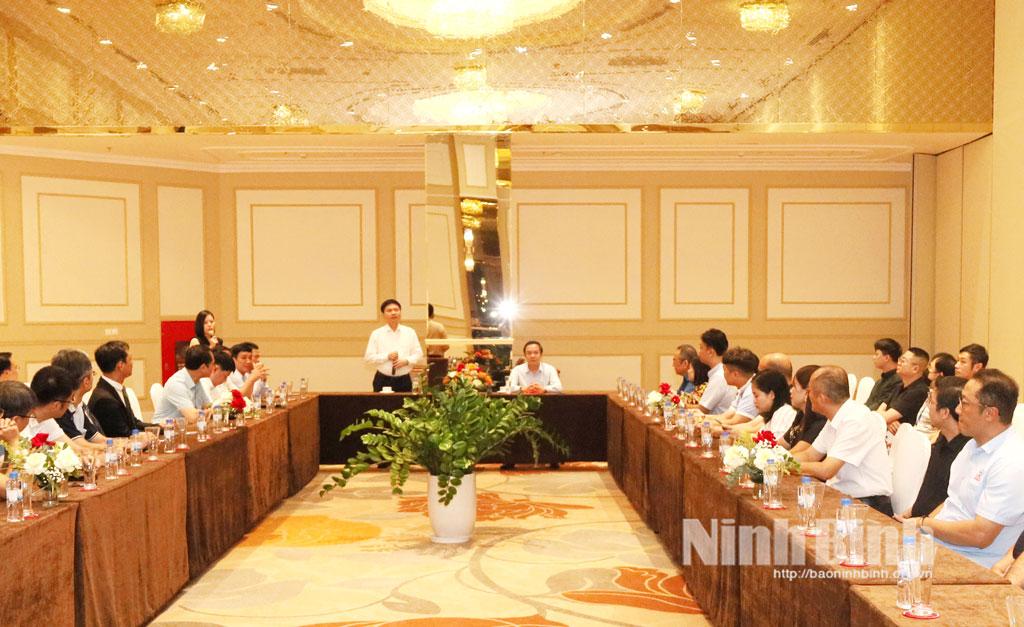 Quang cảnh buổi làm việc của lãnh đạo tỉnh với các doanh nghiệp Đài Loan (Trung Quốc).