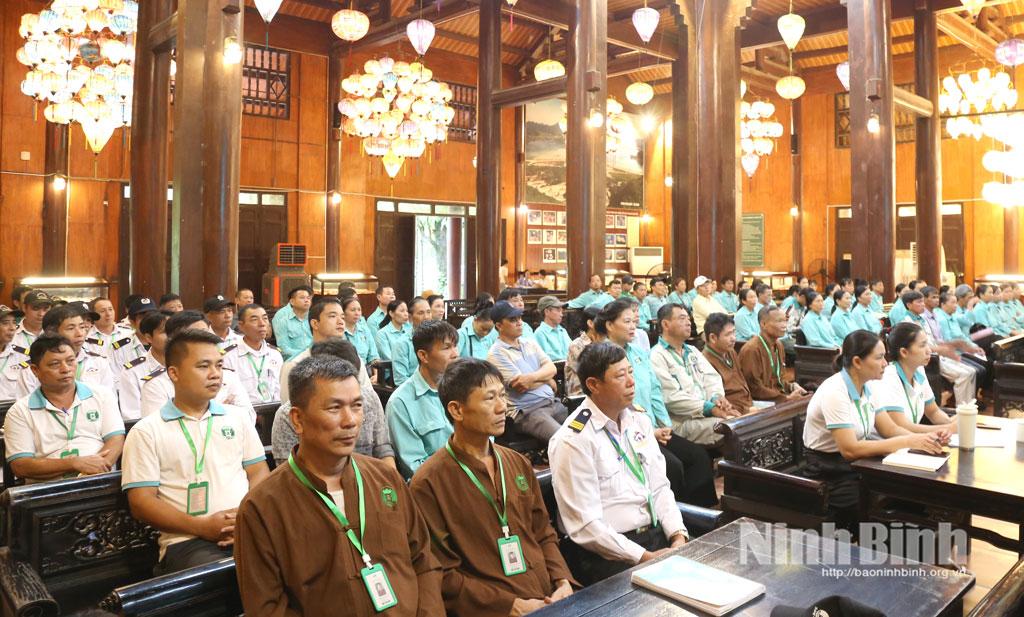 Các học viên tham dự Lớp bồi dưỡng kiến thức, nâng cao kỹ năng an toàn cho người lao động.