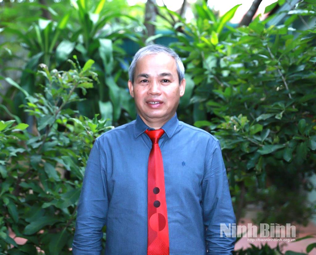 Đồng chí Nguyễn Thế Vĩnh (Phó Chủ tịch Hội Nhà báo tỉnh Ninh Bình).