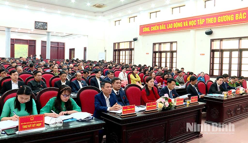 Các đại biểu dự hội nghị.