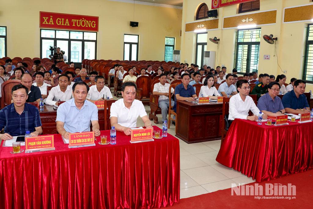 Các đại biểu dự hội nghị.