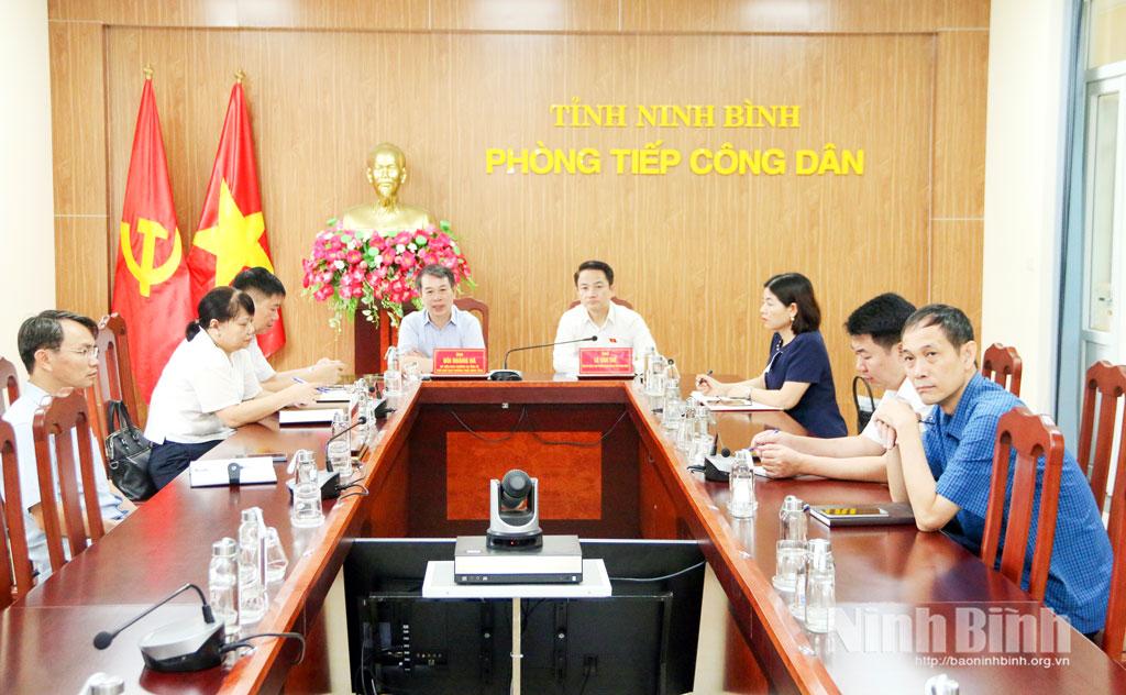 Quang cảnh buổi tiếp công dân.