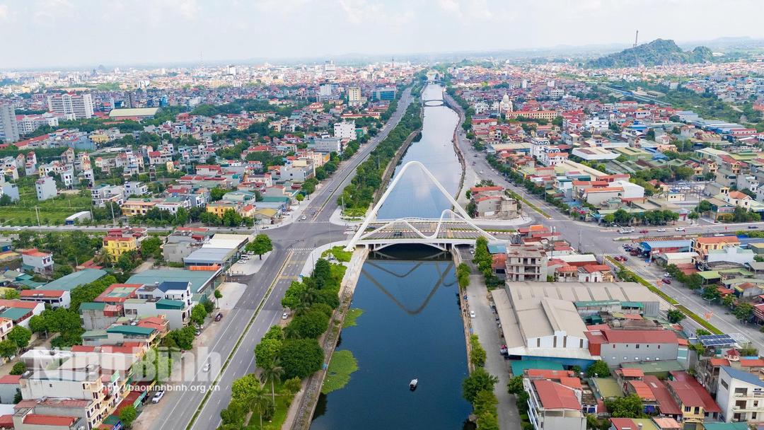 Diện mạo đô thị phường Hoa Lư ngày càng khang trang, hiện đại. Ảnh: Ngọc Linh