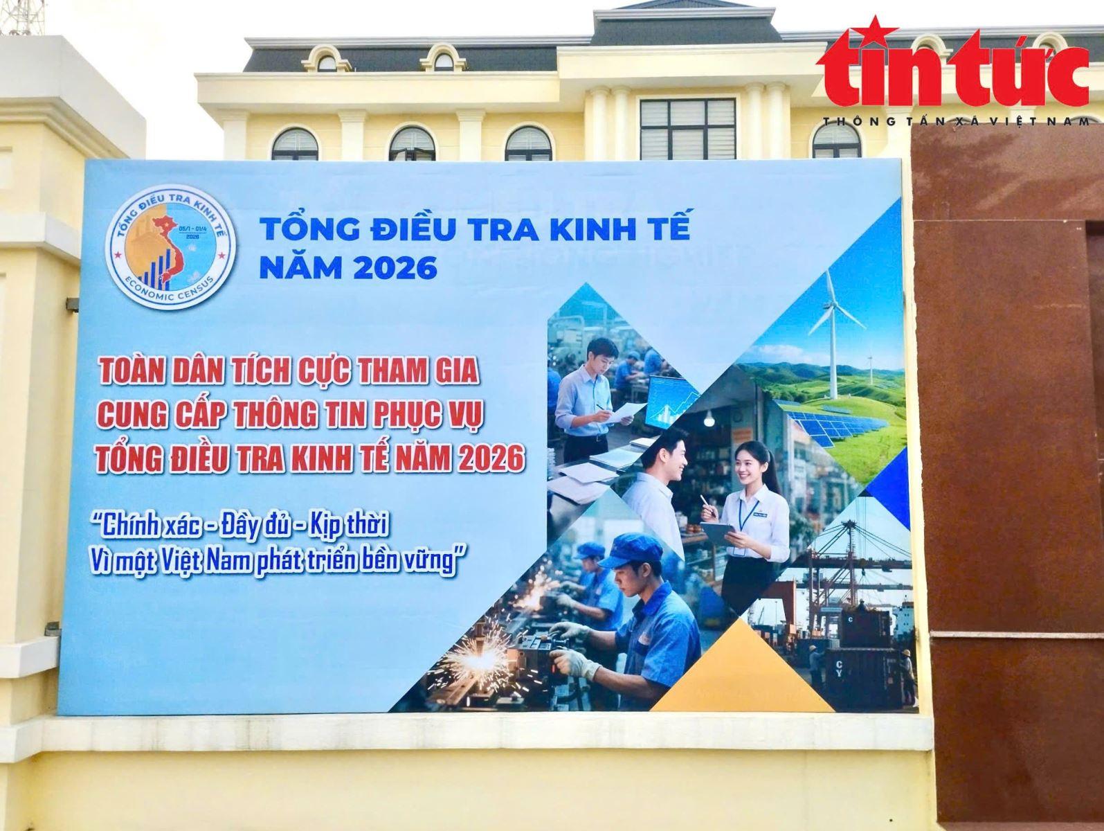 Áp phích ra quân Tổng điều tra kinh tế năm 2026. Ảnh Thế Đoàn/Báo Tin tức và Dân tộc