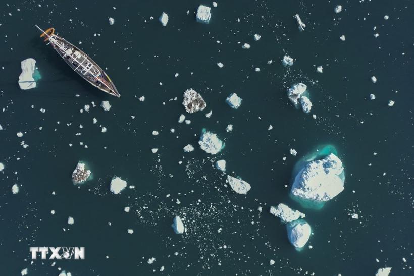 Băng biển tại Bắc Cực giảm xuống mức thấp nhất từ trước đến nay. (Ảnh: AFP/TTXVN)