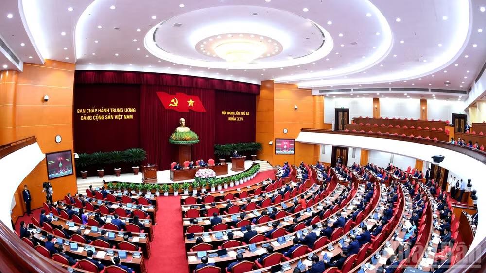 Phiên khai mạc Hội nghị lần thứ ba Ban Chấp hành Trung ương Đảng Cộng sản Việt Nam khóa XIV. (Ảnh: ĐĂNG KHOA)