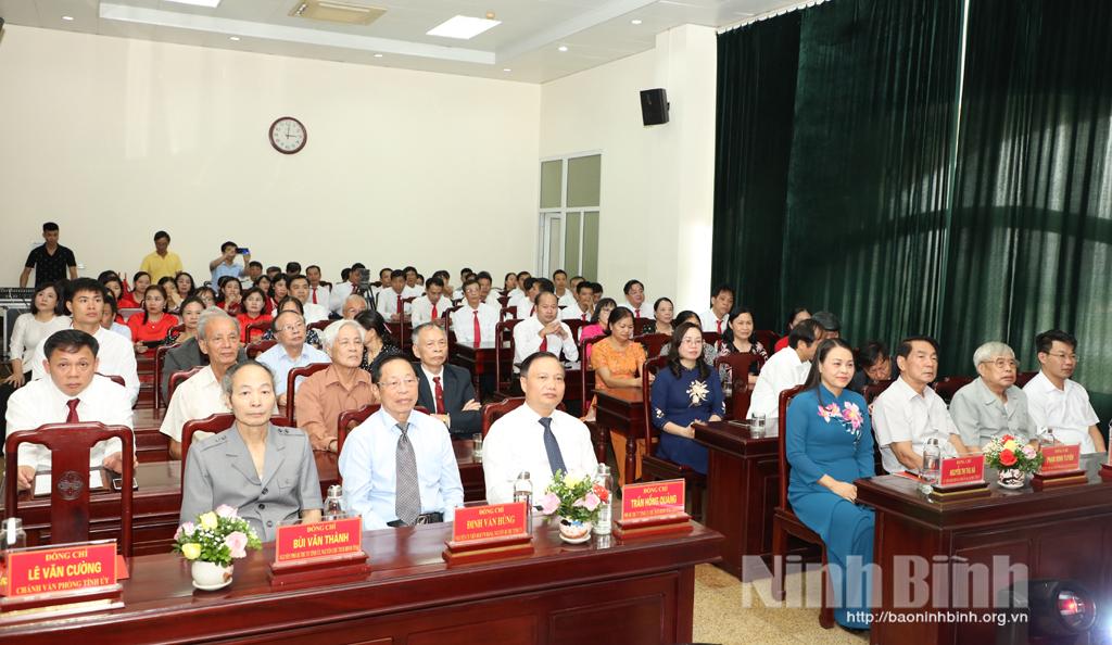 Gặp mặt kỷ niệm 90 năm ngày truyền thống Văn phòng cấp ủy