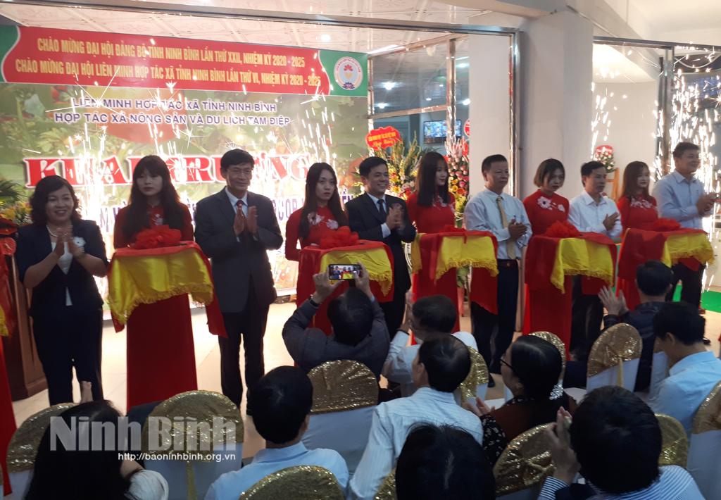 Khai trương Siêu thị nông sản và giới thiệu sản phẩm OCOP vùng miền