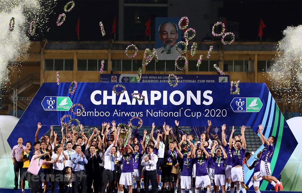 Hà Nội FC vượt mặt HAGL, sắp thành 'CLB được yêu thích nhất Việt Nam'