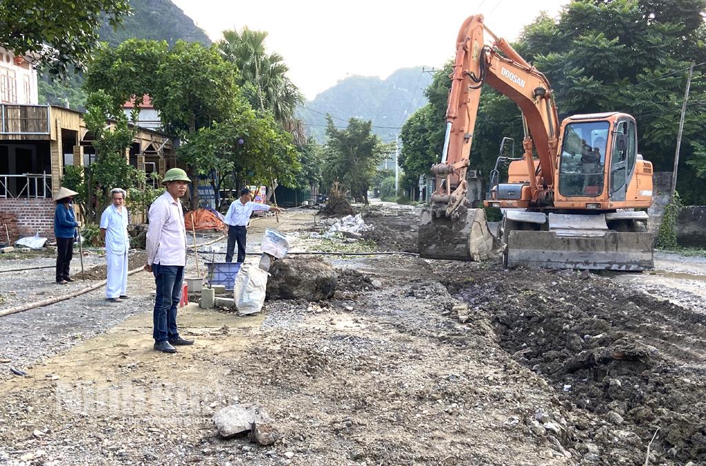 Hoa Lư: Đẩy nhanh tiến độ thực hiện công trình chào mừng Đại hội Đảng bộ tỉnh