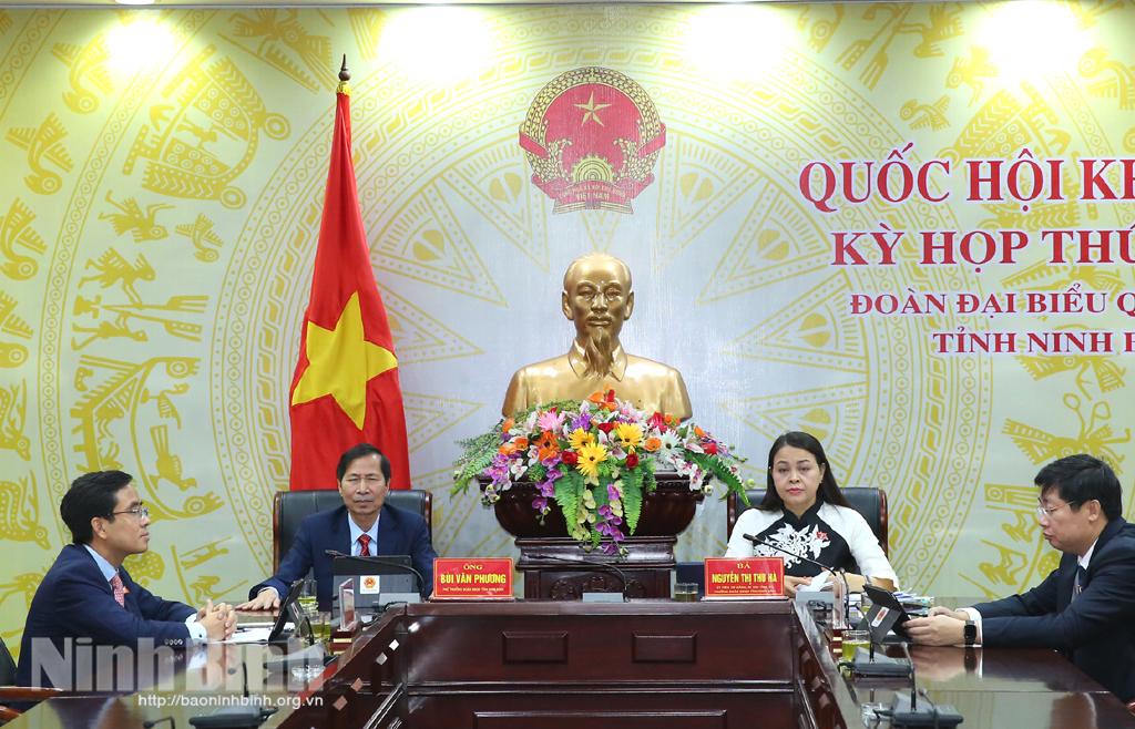 Khai mạc kỳ họp thứ mười Quốc hội khóa XIV