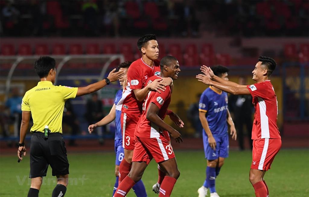 Viettel sáng cửa vô địch V-League, tự tin chơi tốt như Thể Công 1998