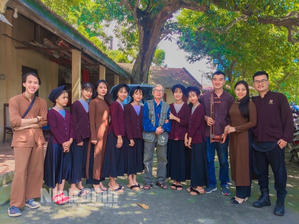 Gìn giữ giá trị văn hóa độc đáo của nghệ thuật hát Xẩm