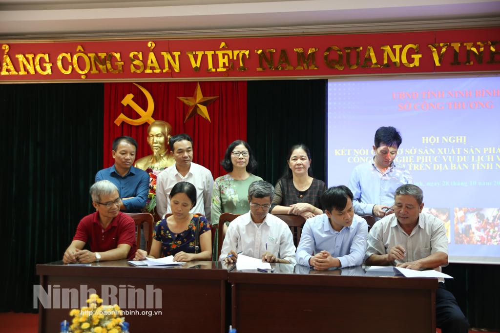 Kết nối các cơ sở sản xuất sản phẩm phục vụ du lịch với các nhà phân phối tỉnh Ninh Bình