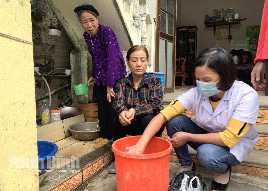 Gia Viễn chủ động phòng bệnh mùa mưa bão