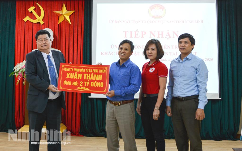 Đã có 30 cơ quan, đơn vị, cá nhân ủng hộ đồng bào miền Trung
