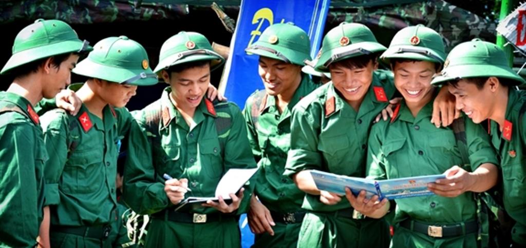 Nâng cao "sức đề kháng" của bộ đội và nhân dân trước các thông tin xuyên tạc