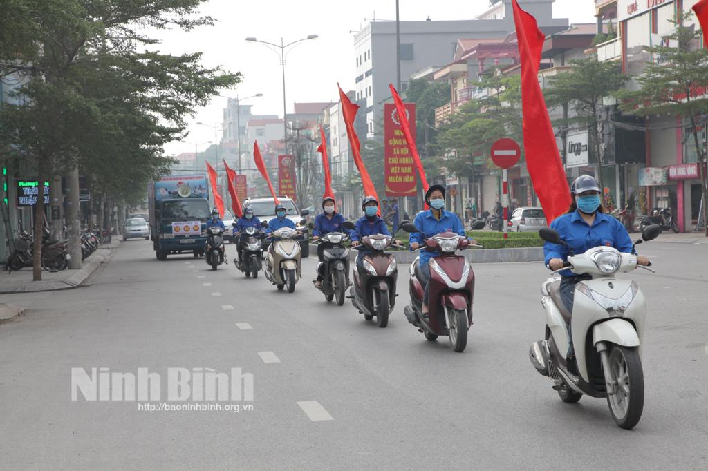 Truyền thông lưu động phòng, chống HIV/AIDS