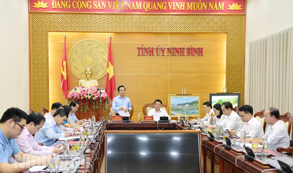 Đồng chí Phó Bí thư Tỉnh ủy tiếp và làm việc với đoàn công tác tỉnh Sơn La