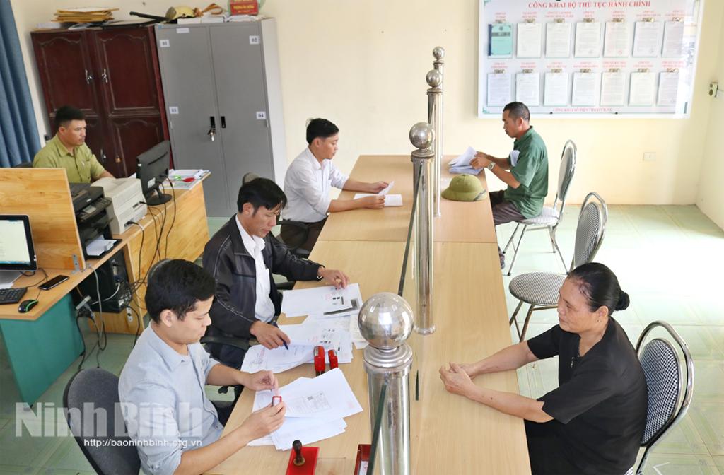Đảng bộ xã Kim Trung đẩy mạnh học tập và làm theo gương Bác