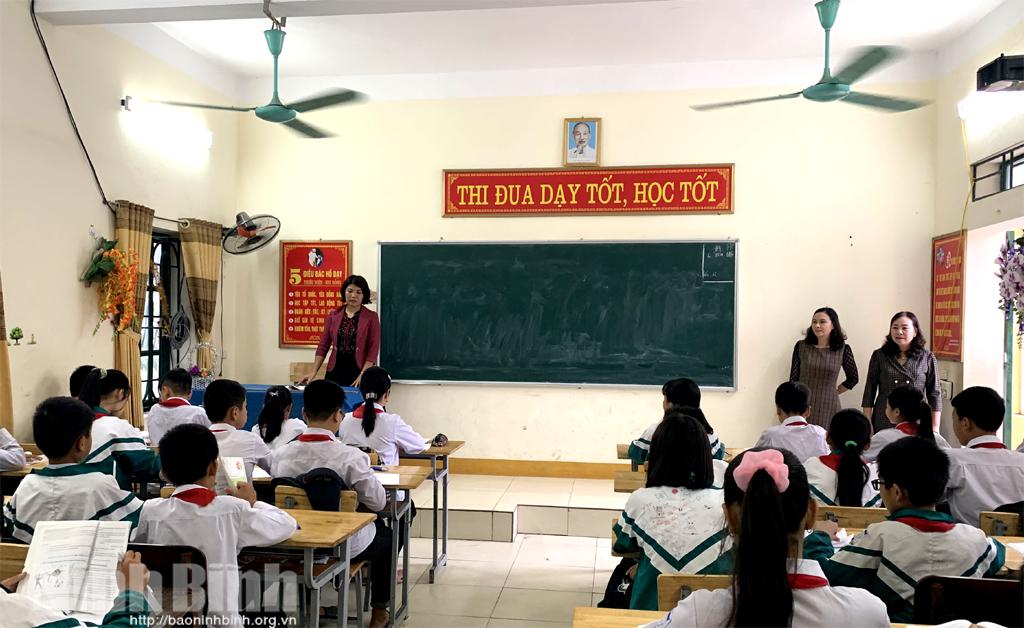 Kiểm tra công tác phổ cập giáo dục, xóa mù chữ năm 2020