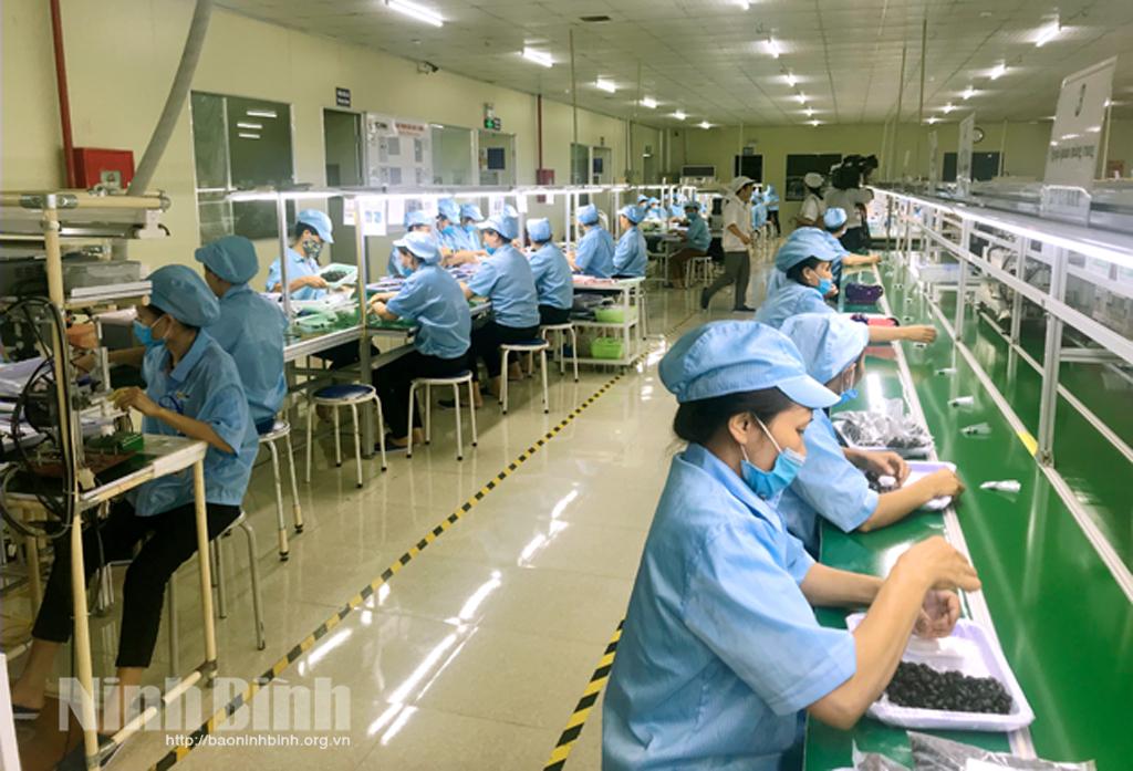 Ninh Binh develops support industries