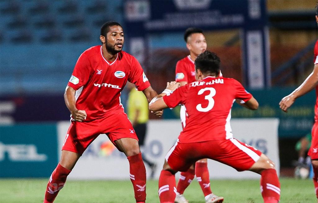 HLV Viettel thận trọng dù nắm 'quyền tự quyết' chức vô địch V-League