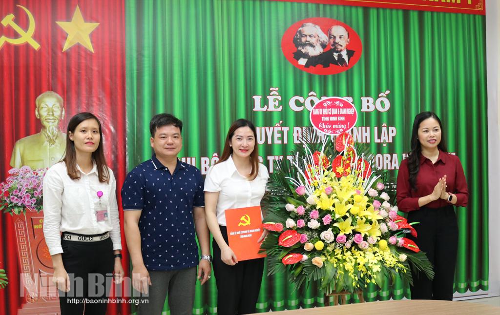 Sinh hoạt chi bộ ở doanh nghiệp ngoài Nhà nước