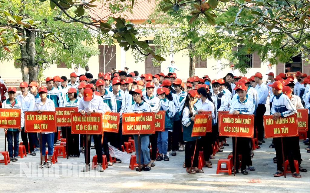 Tuyên truyền, phổ biến giáo dục pháp luật cho học sinh