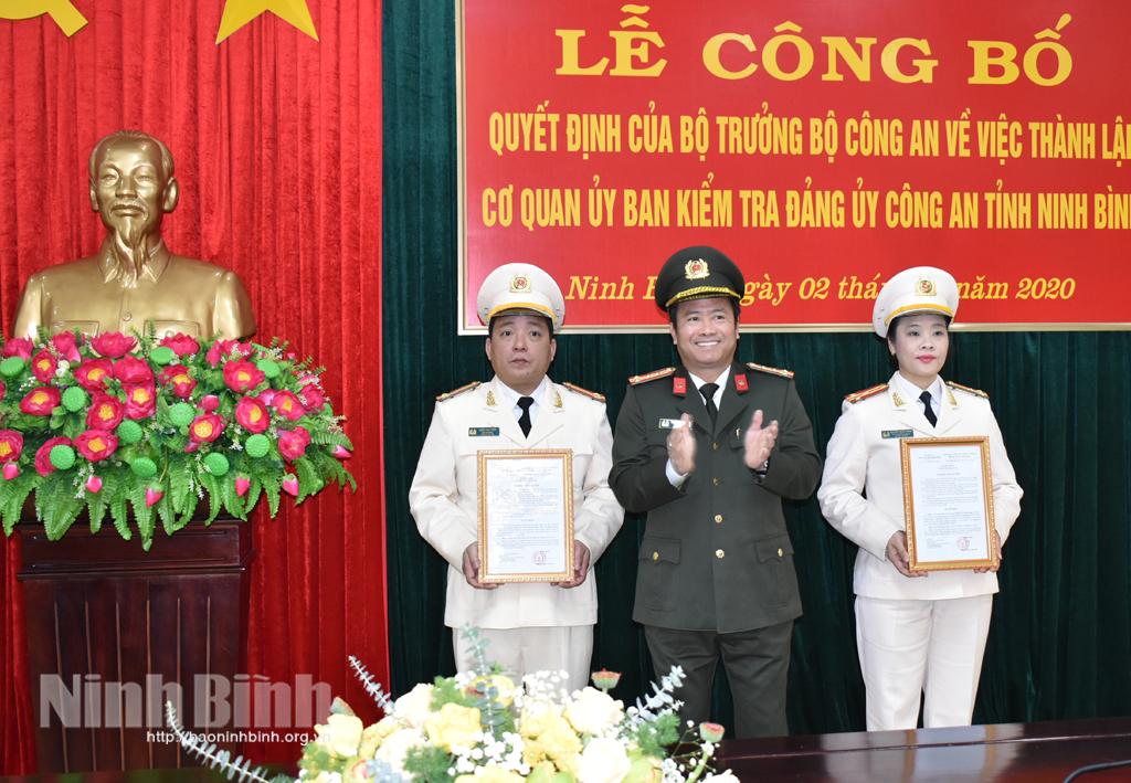 Công bố quyết định của Bộ trưởng Bộ Công an về việc thành lập Cơ quan UBKT Đảng ủy Công an tỉnh Ninh Bình