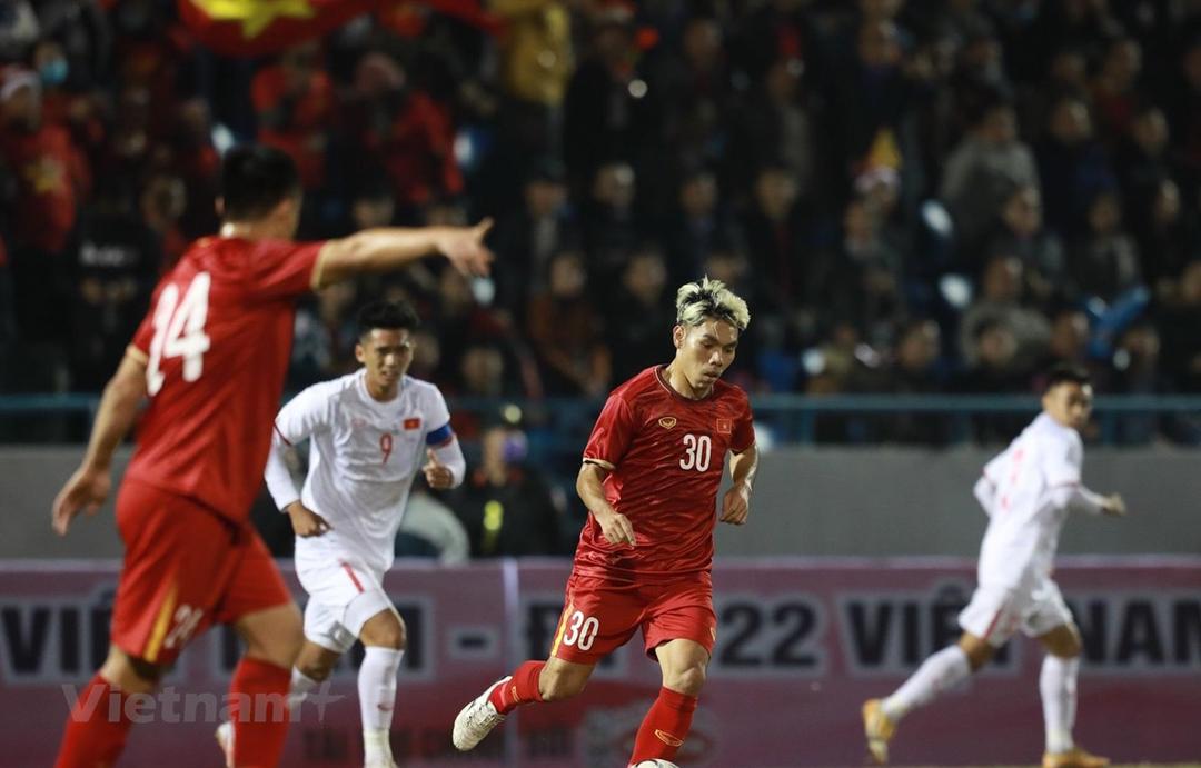 Tuyển Quốc gia thắng ngược U22 Việt Nam sau màn rượt đuổi hấp dẫn