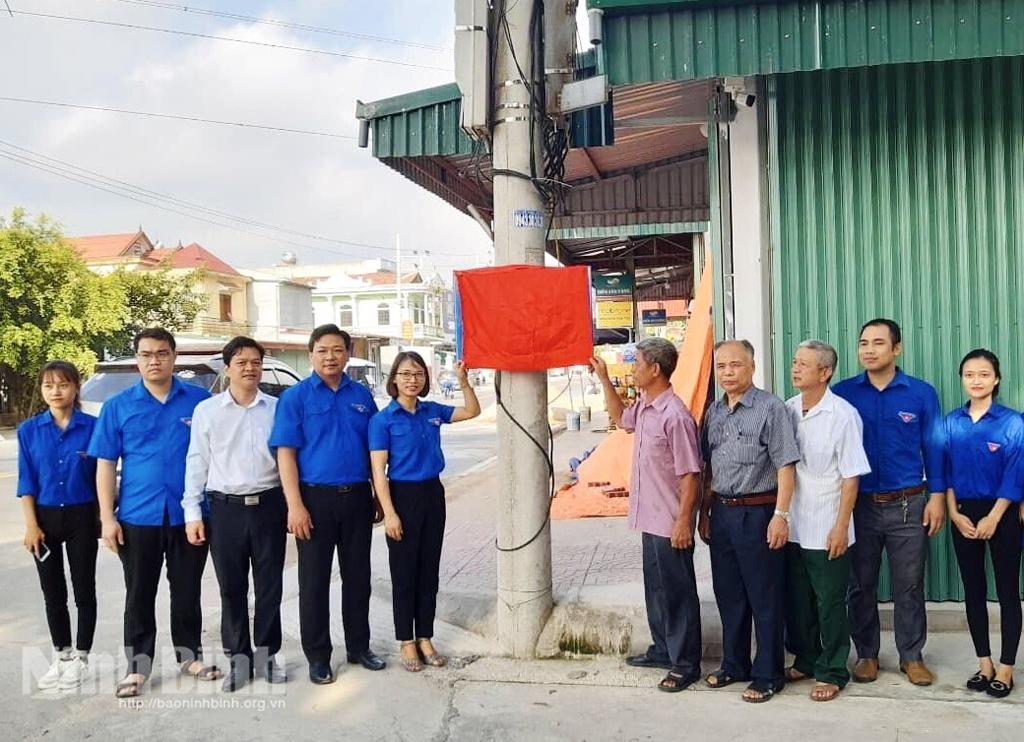 Thanh niên Hoa Lư, thực hiện dân vận khéo để "Thắp sáng đường quê"