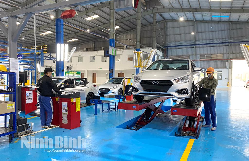 Thu ngân sách Nhà nước đạt dấu mốc mới