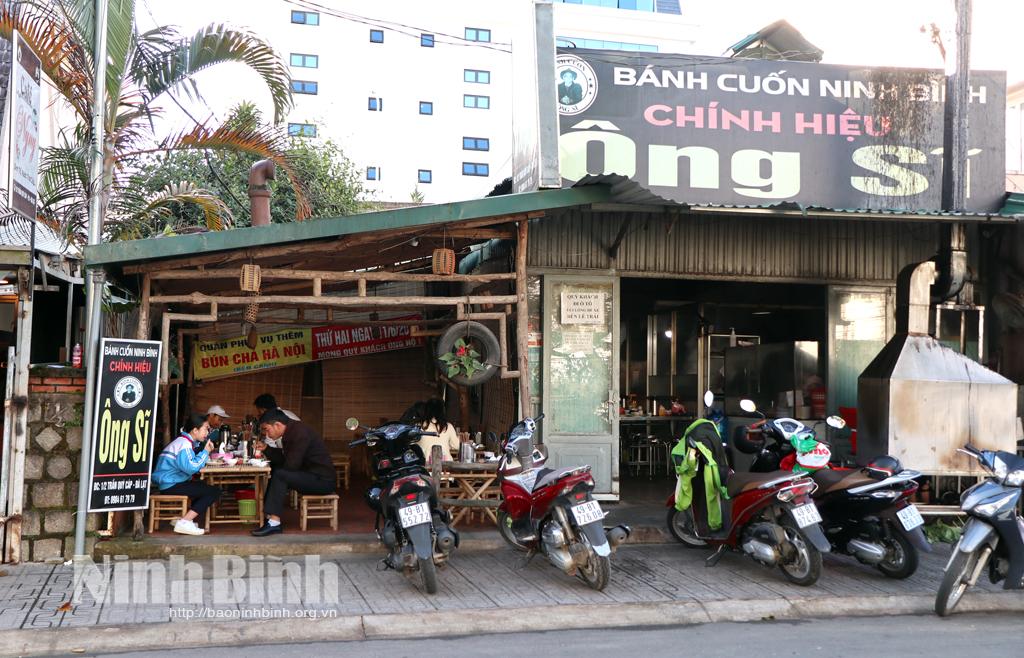 Bánh cuốn Ông Sĩ- ẩm thực Ninh Bình ở xứ sương mù