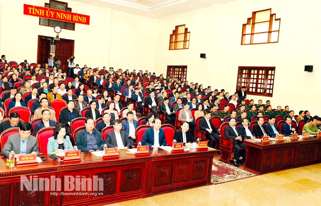 Để Nghị quyết Đại hội Đảng bộ tỉnh lần thứ XXII thấm nhuần đến cán bộ, đảng viên và các tầng lớp nhân dân