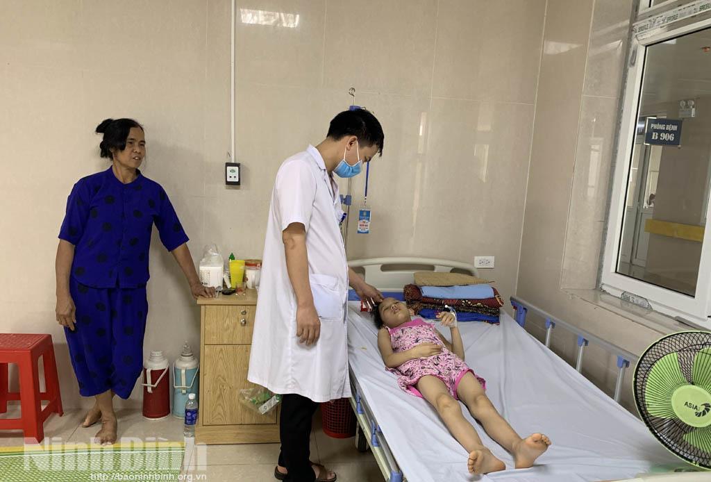 Áp dụng thành công nhiều kỹ thuật mới trong điều trị, chăm sóc trẻ em