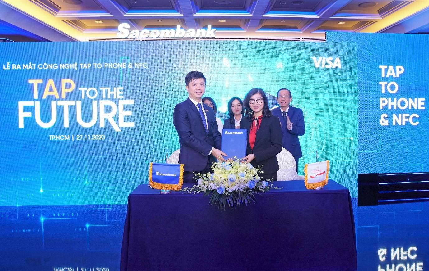 Prudential Việt Nam là một trong những doanh nghiệp đầu tiên áp dụng công nghệ Chấp nhận thanh toán không tiếp xúc bằng điện thoại di động