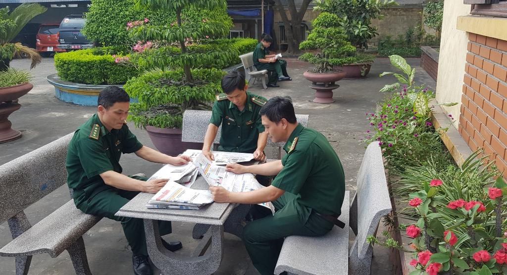 Đồn Biên phòng cửa khẩu cảng Ninh Bình với phong trào đọc báo Đảng