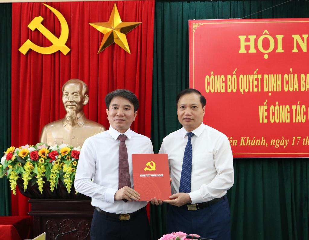 Công bố quyết định của Ban Thường vụ Tỉnh ủy về công tác cán bộ