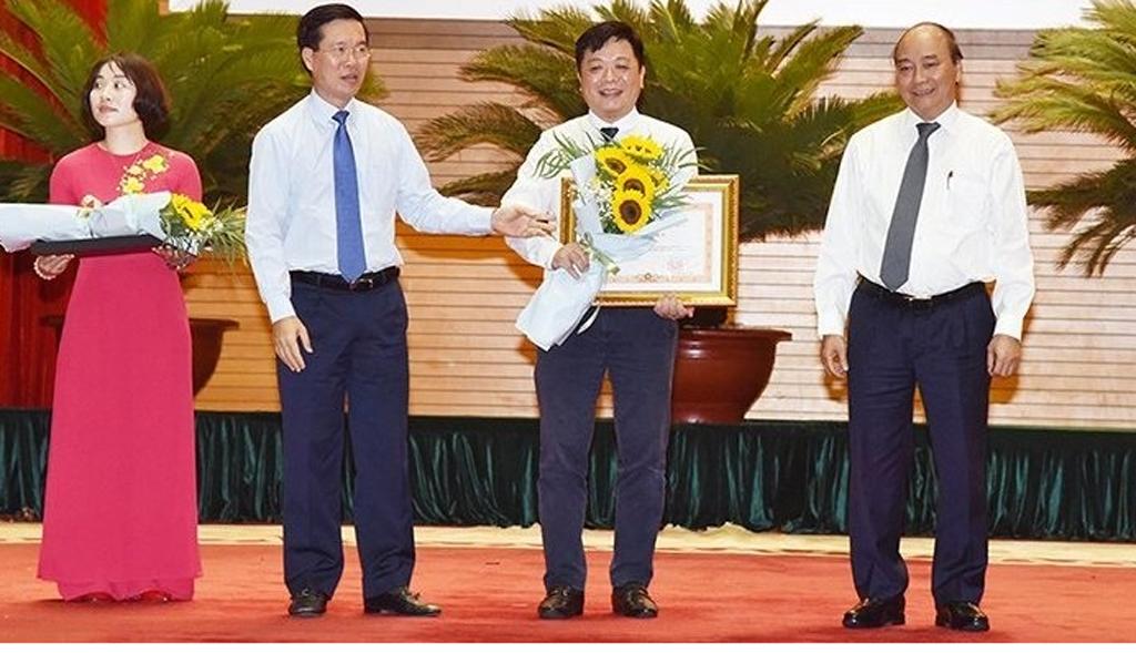 PM lauds media for contributions to COVID-19 fight