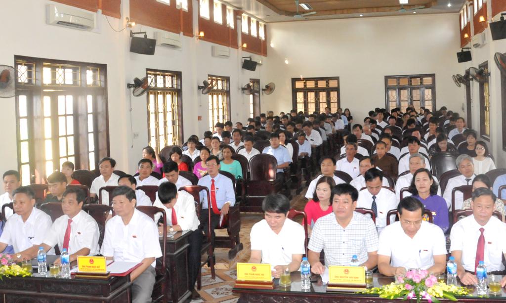 HĐND huyện Yên Khánh khóa XIV khai mạc kỳ họp thứ 13
