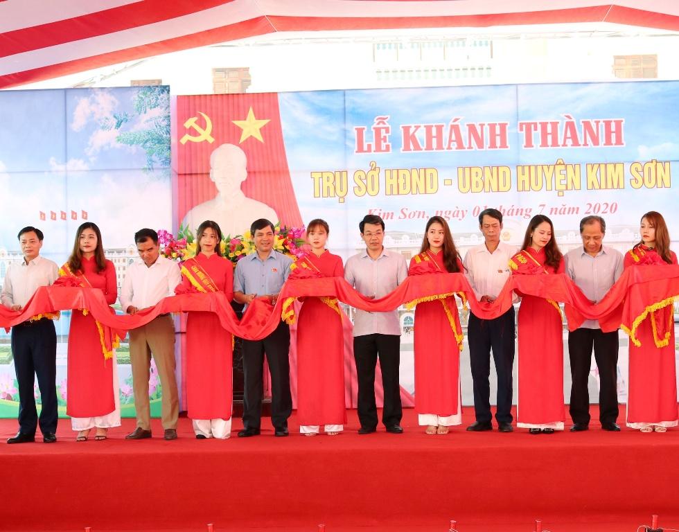 Khánh thành trụ sở làm việc HĐND, UBND huyện Kim Sơn