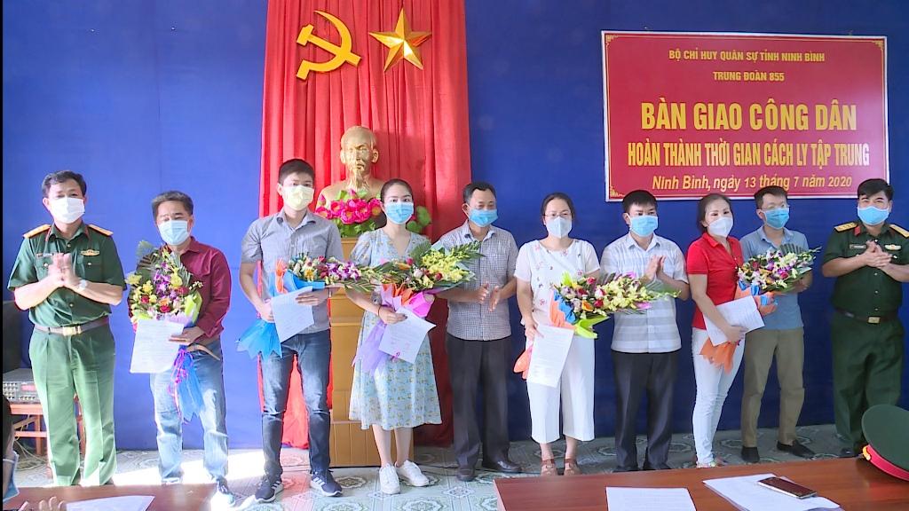 Bộ CHQS tỉnh bàn giao 79 công dân hoàn thành thời gian cách ly tập trung